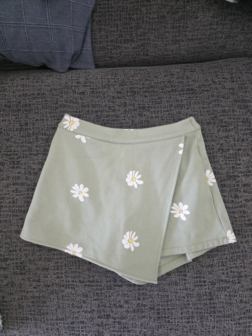 Sage Green Daisy Skort Sunday Cherries Skort Size Small
